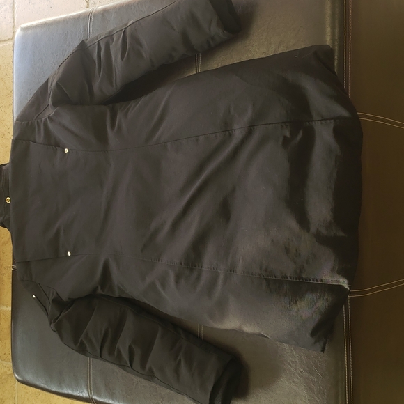 Moose Knuckles Women's Scarlet Parka - Picture 9 of 9